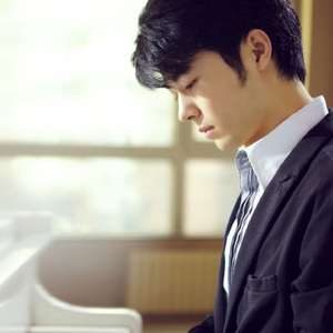 抖奶门走秀视频原版下载
